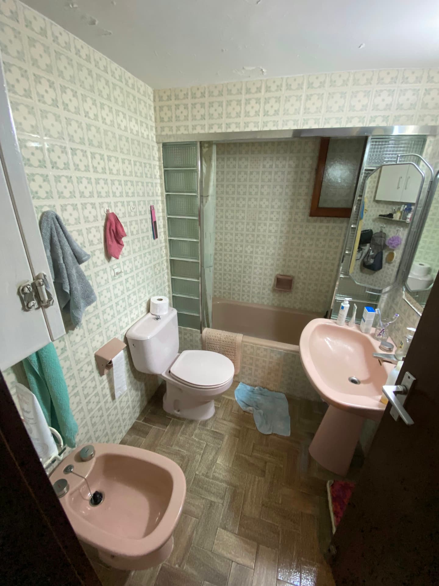 Salle de bain avant